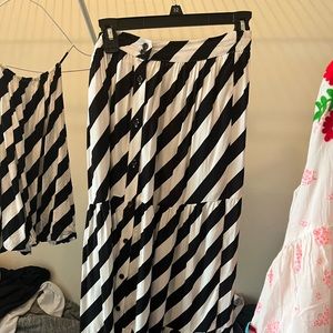Nine West black and white striped top and skirt